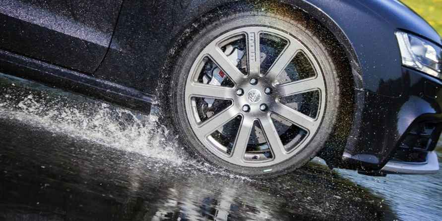 Немецкие учёные развенчали мифы о зимних и летних шинах. Тормозной путь - доказательство?