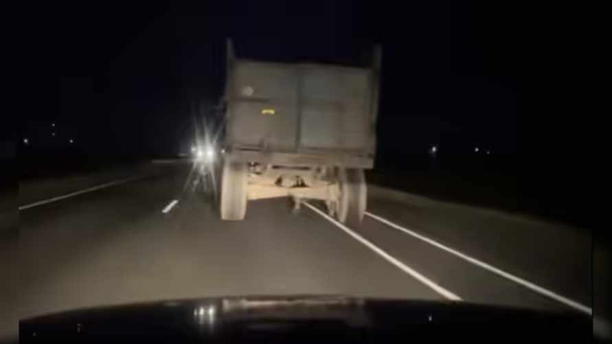 Белорусы предложили наказывать водителей «тракторов-убийц» за одну незаметную деталь