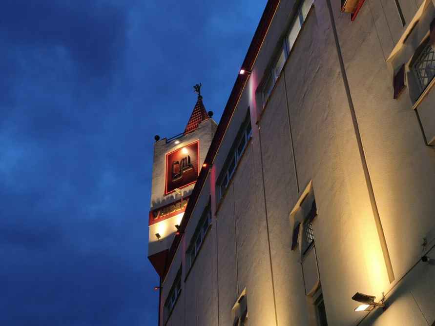 Яркие фотографии даже в ночи Что умеет новый камерофон Xiaomi 15T Pro