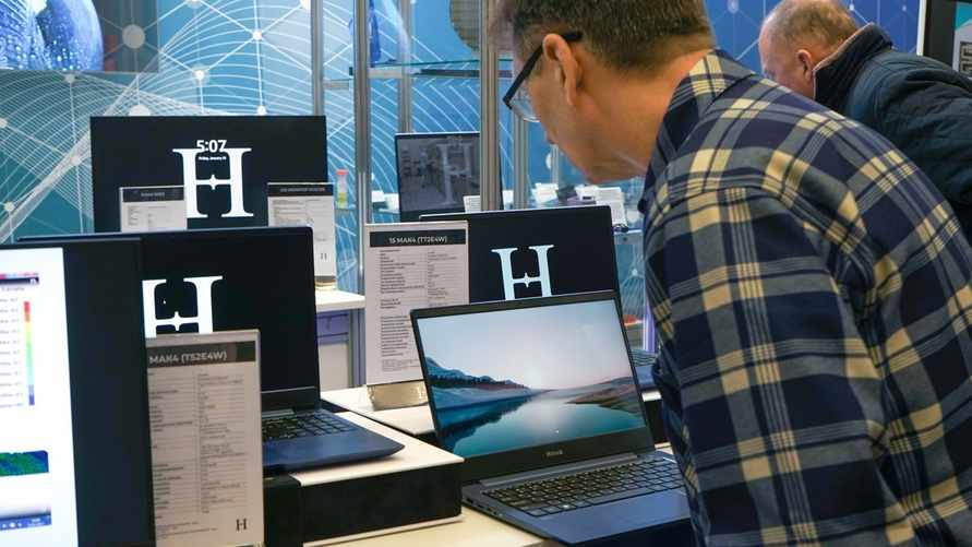 Фото иллюстрационное: Office Life