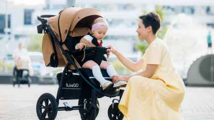 Позже брак и дети. Как изменился портрет среднестатистической женщины в Беларуси в 2025 году