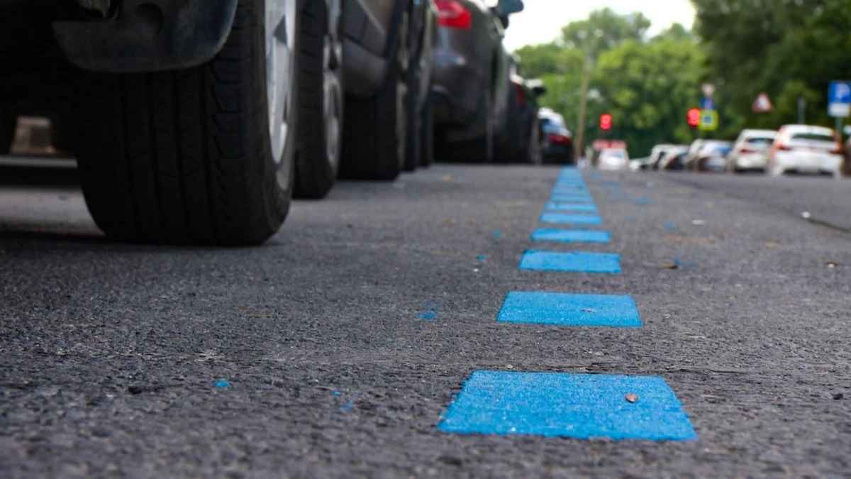 Мэрия Минска утвердила новые тарифы на платные парковки. Какой штраф за неоплату?