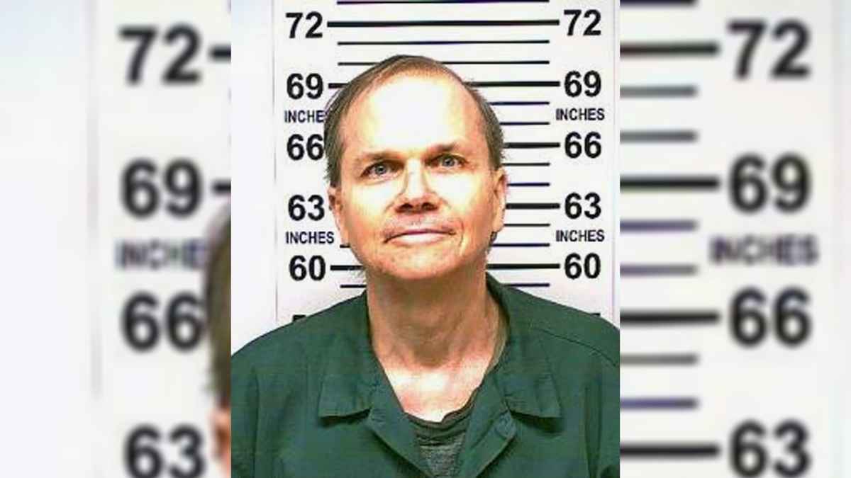 «Мне было все равно»: Убийца Джона Леннона впервые раскрыл все детали преступления