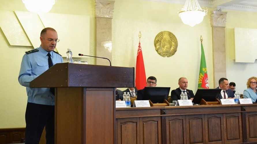 На фото прокурор Витебской области Андрей Скурат