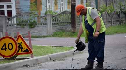 В Минтрансе рассказали, когда на дорогах Беларуси перестанут делать ямочный ремонт