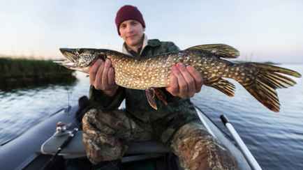 Белорусы призвали запретить платную рыбалку на «госуровне». Что не так?