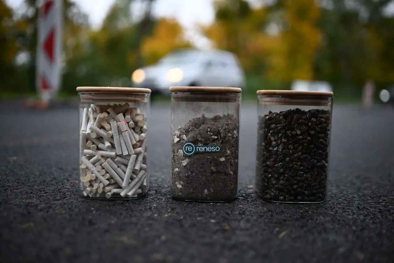 В Словакии начали делать асфальт из окурков