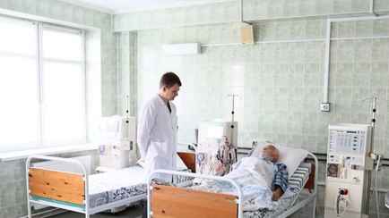 Белорусские медики спасли поляка и второй месяц лечат в брестской больнице