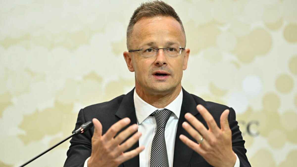 Венгрия прекратила помощь Украине и пообещала отдать деньги Ливану