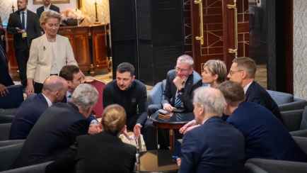 «Это отвратительно»: союзники ЕС потребовали от Зеленского ответов из-за коррупционного скандала