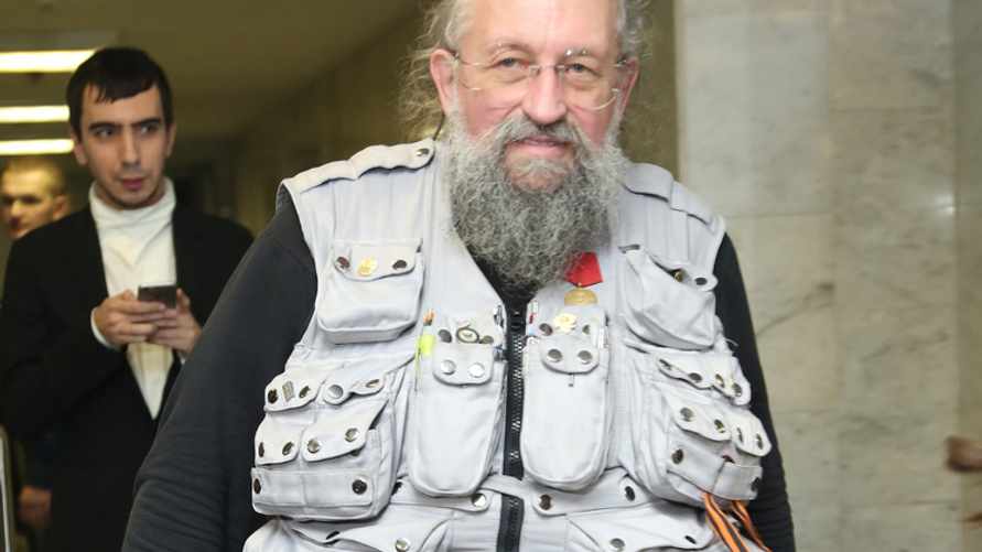 Russian Lawmaker Warns Against Ban on Sharing Intimate Photos