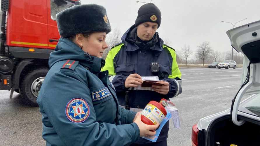 Сразу два ведомства выпустили срочные рекомендации белорусам на ближайшие сутки. Что случилось?