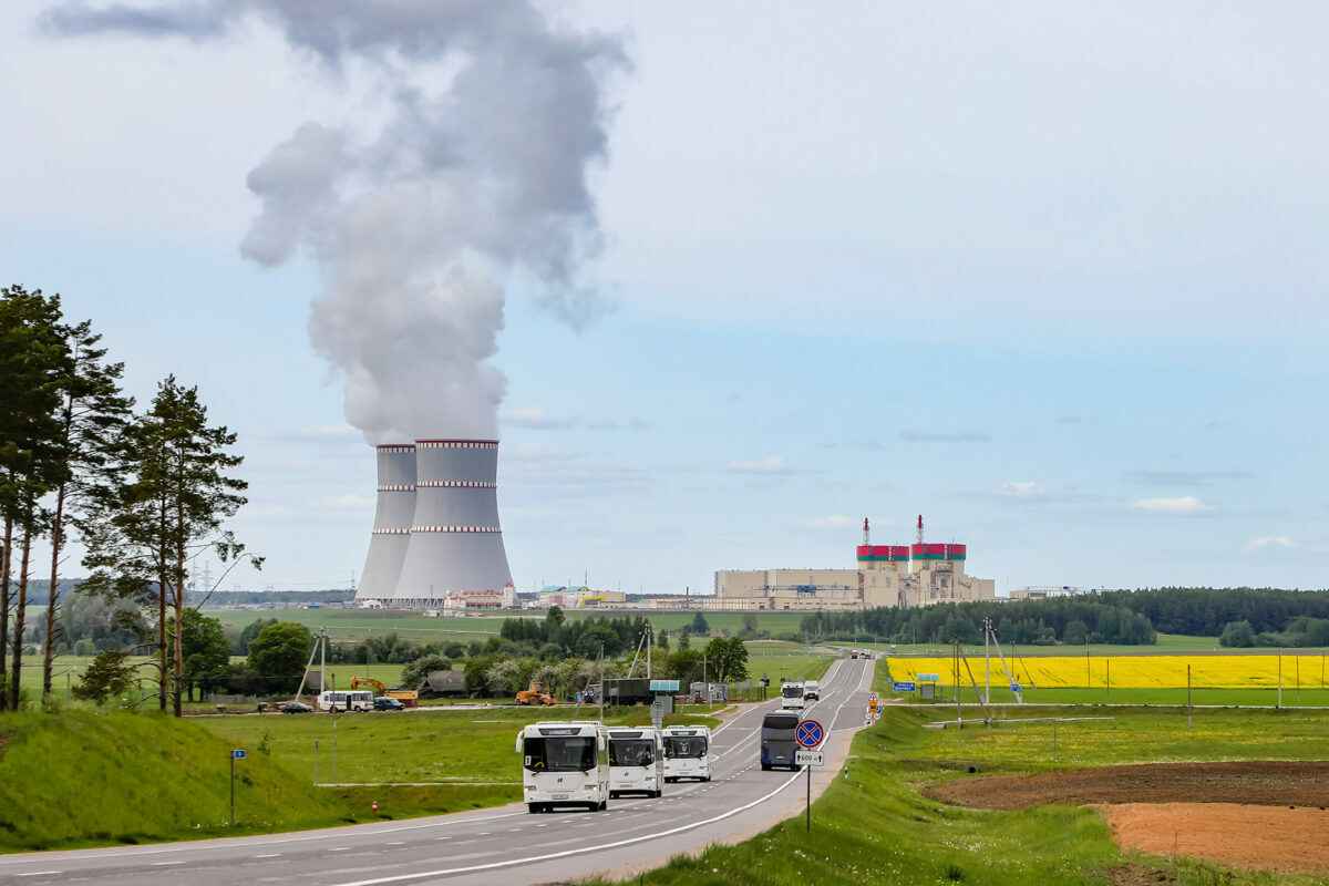 У Лукашенко решили построить третий реактор на БелАЭС. Но это не всё