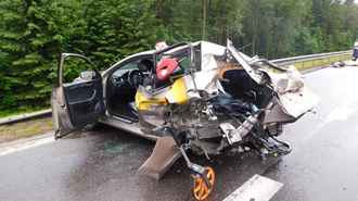 Ночь пил, а на утро влетел на 182 км/ч в такси, убив 4 человек. СК выложило видео с виновником ДТП под Минском