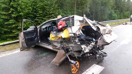 Ночь пил, а на утро влетел на 182 км/ч в такси, убив 4 человек. СК выложило видео с виновником ДТП под Минском