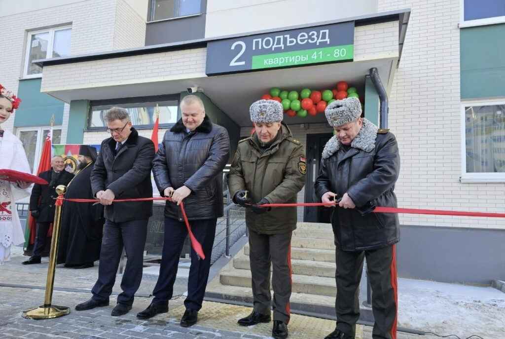 Лукашенко сократил сроки заселения в арендные квартиры на 170 дней