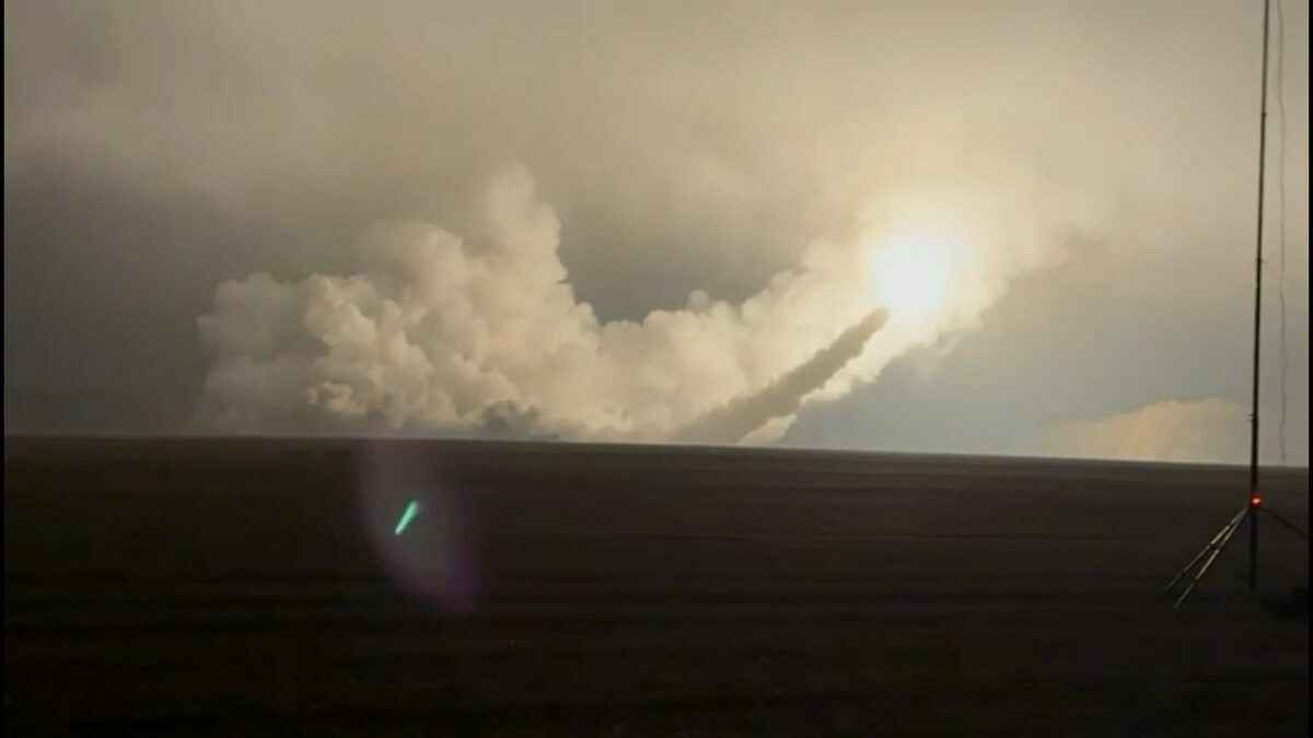 Украина впервые официально нанесла удар по России новыми ракетами «Фламинго»