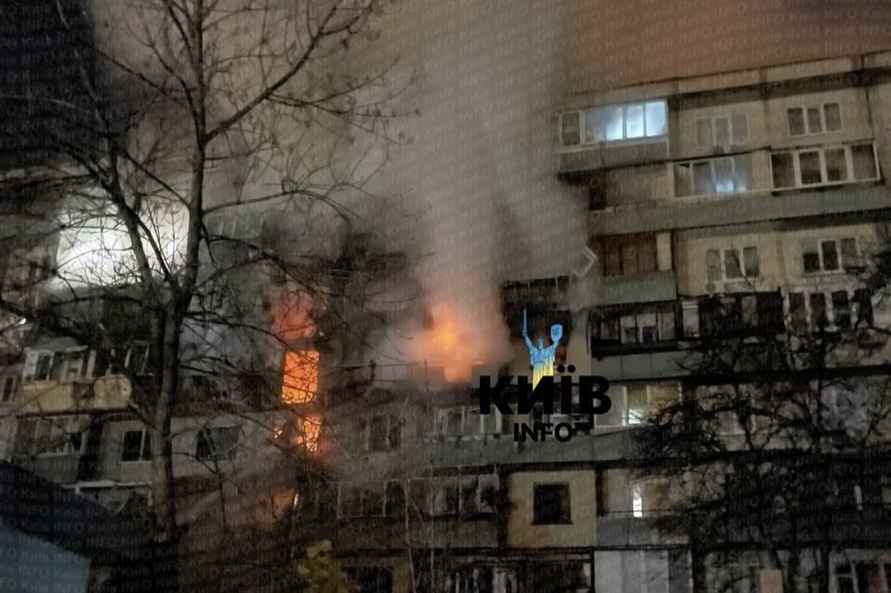 Дроны атаковали нефтебазу и порт в Новороссийске