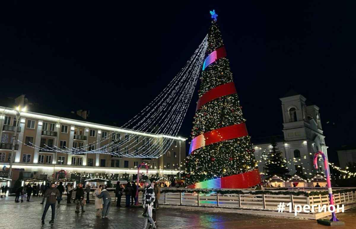 В центр Бреста привезли специалистов, специальную машину и спецустановку. Зачем?