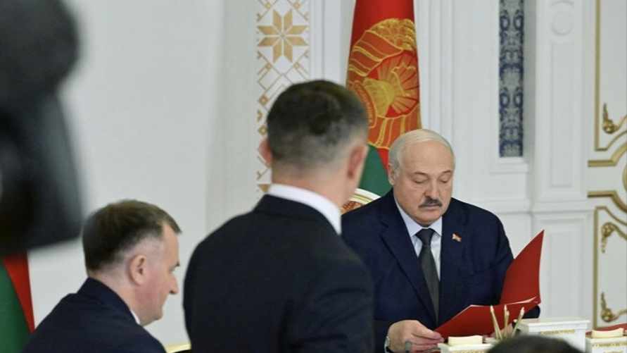 Лукашенко призвал местных чиновников не слушать «приказы» приезжих из Минска - "А то у нас научились"