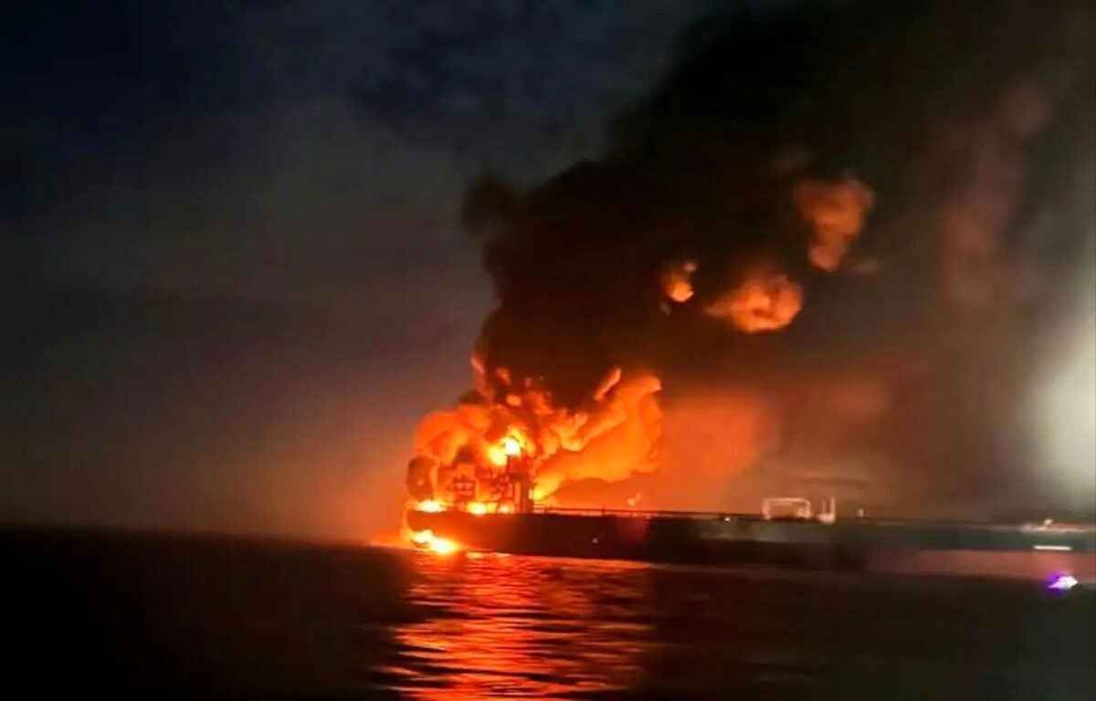 Киев "перерезал" российский нефтяной коридор в Черном море