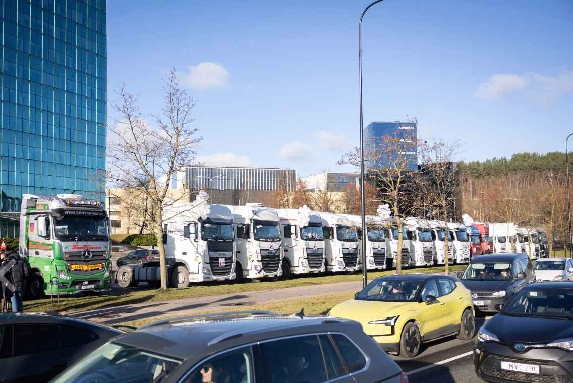 Литовские перевозчики собрались в Вильнюсе "поскорбеть" после закрытия границы с Беларусью