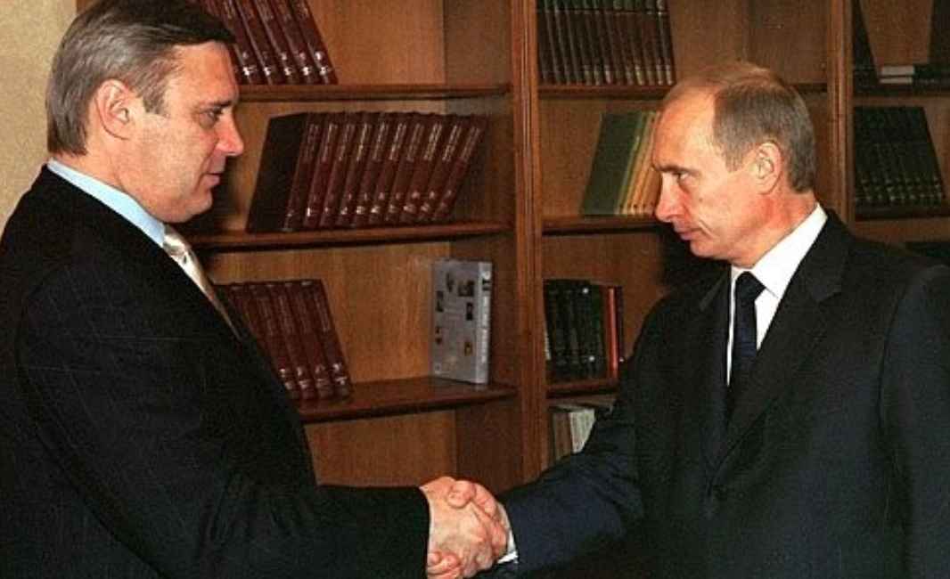 В России признали экстремистом бывшего премьер-министра РФ