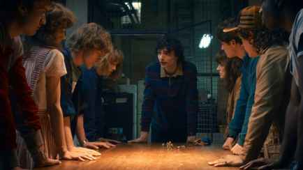 Финальный сезон «Очень странные дела» стартовал. Собрали неизвестные факты о культовом сериале