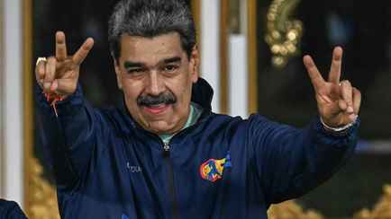 Лукашенко пригласил Мадуро в Беларусь