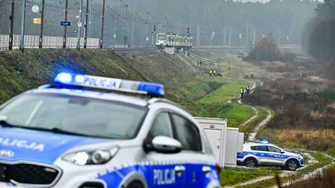 Poland Issues Arrest Warrants for Two Ukrainians in Alleged Russia-Ordered Rail Sabotage