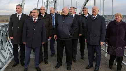 Лукашенко призвал белорусов одеваться «попроще»