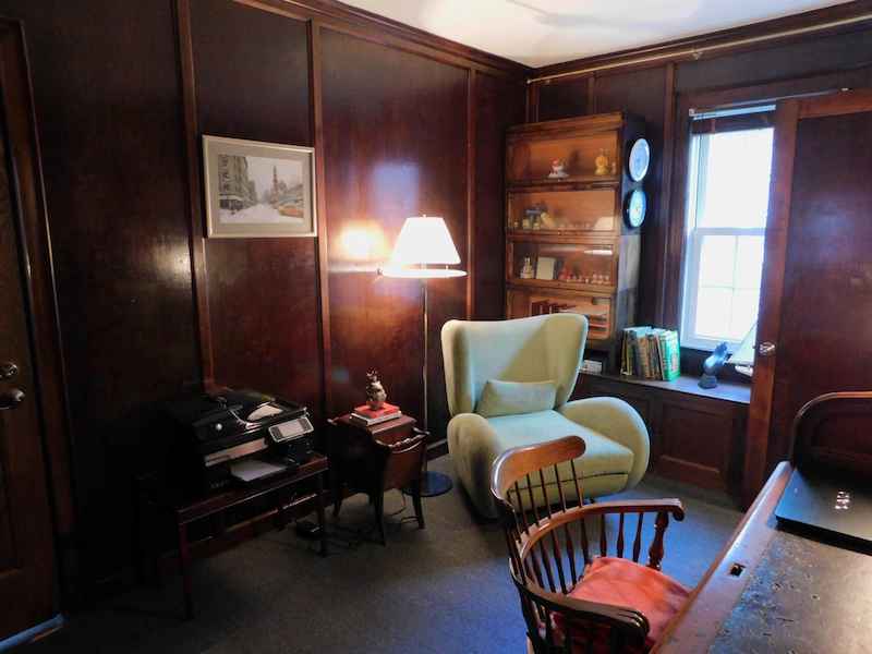 «Здесь был зачат будущий президент США» - на продажу выставили дом, где вырос Трамп. Что внутри?