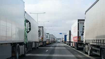 Глава литовской ассоциации перевозчиков приехал в Беларусь. Что слышно о застрявших грузовиках?