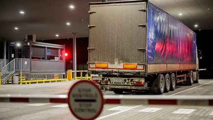 «Что-то происходит» — Linava заявила, что ни одна литовская фура ещё не выехала из Беларуси