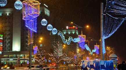 «Мингорсвет» показал, как украсят Минск к Новому году. Когда включат иллюминацию?