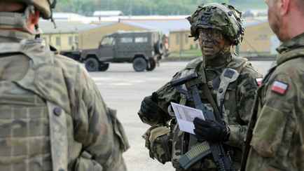 Польша решила призвать в армию 300 000 человек в 2026 году. Зачем?