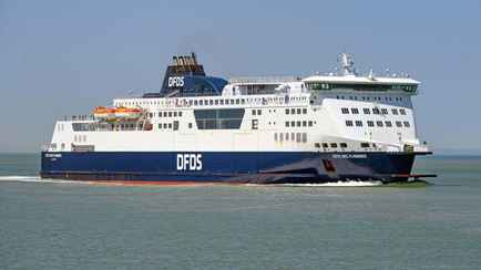 «Я ничего не видел, но слышал» — На пароме из Франции в Великобританию случайно включили порно