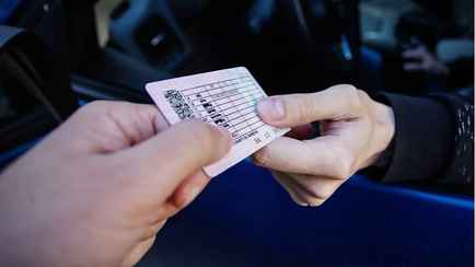 Совмин Беларуси предложил досрочно возвращать права некоторым проштрафившимся водителям