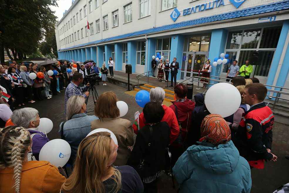 Белпочта позвала своих же сотрудников к себе же на работу. Это как?