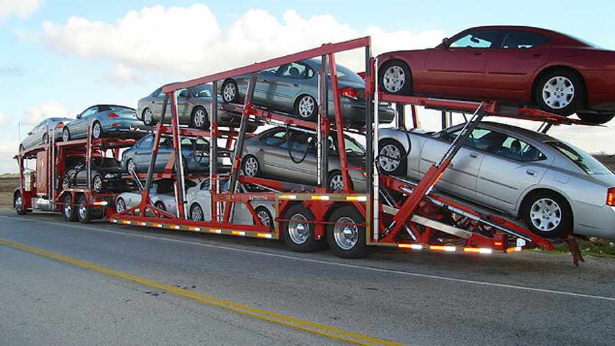 Россияне вывезли из Беларуси тысячи иномарок в ноябре. Что кроме BMW?