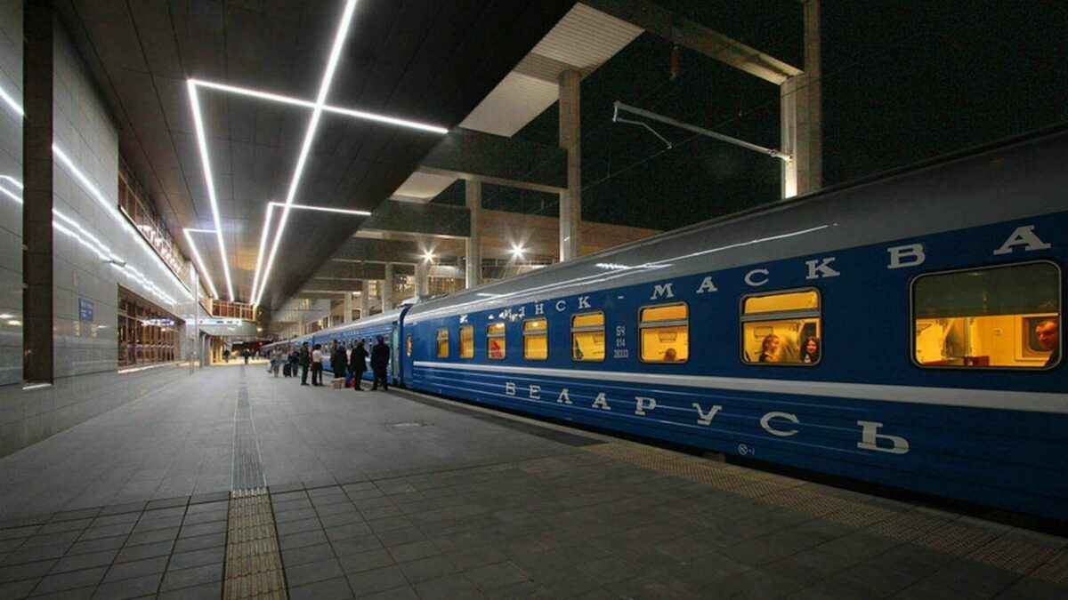 БелЖД предложила белорусам встретить Новый год в поезде? Вот что известно