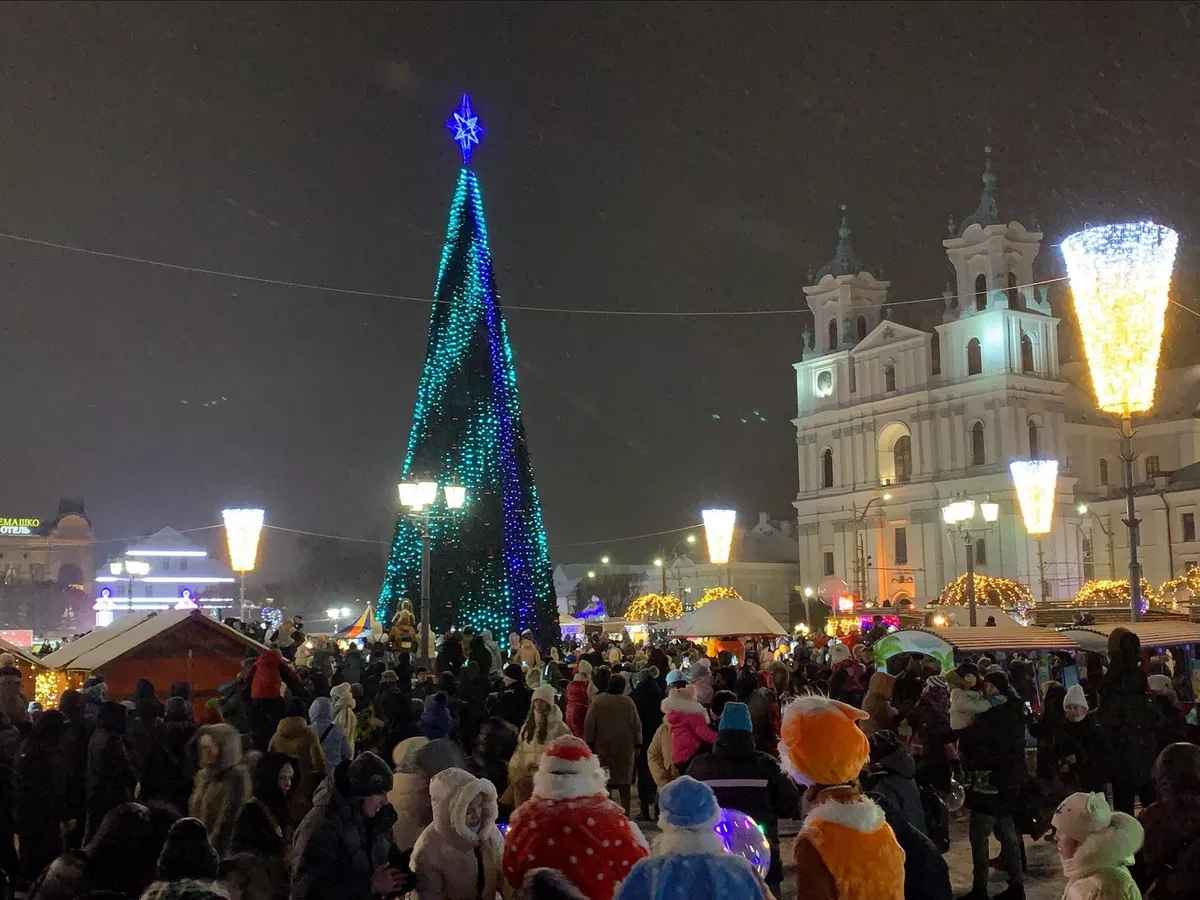 Штраф до 1260 рублей. Генпрокуратура дала белорусам список запрещенных действий на Новый год