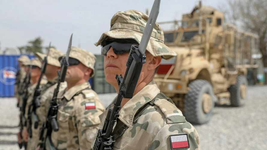 У поляков спросили, хотят ли они вернуть срочную службу в армию. За что выступает большинство?