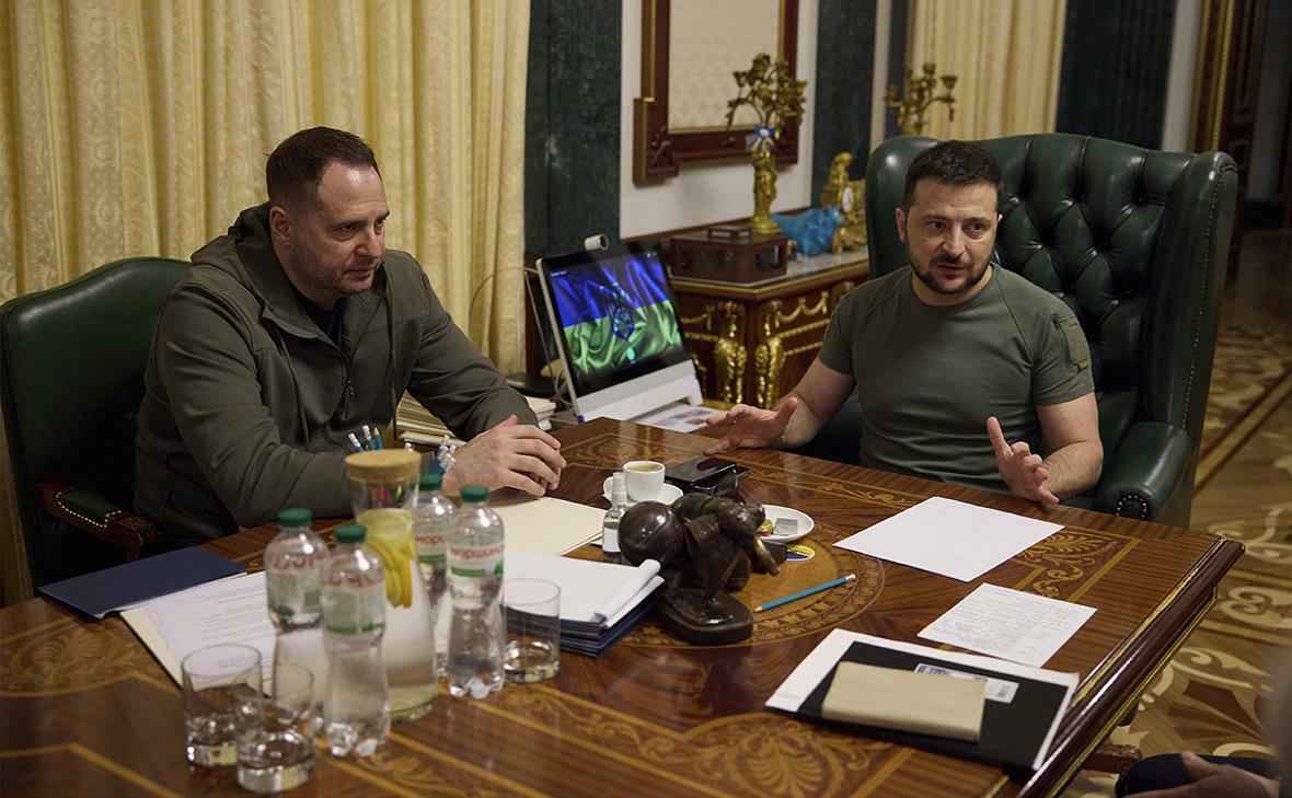 Ермак устроил Зеленскому "полчаса истерики" после увольнения - СМИ