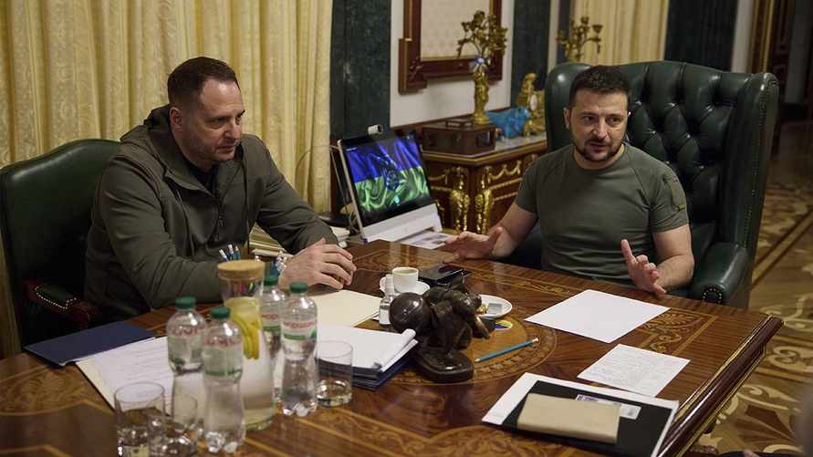 Ермак устроил Зеленскому "полчаса истерики" после увольнения - СМИ