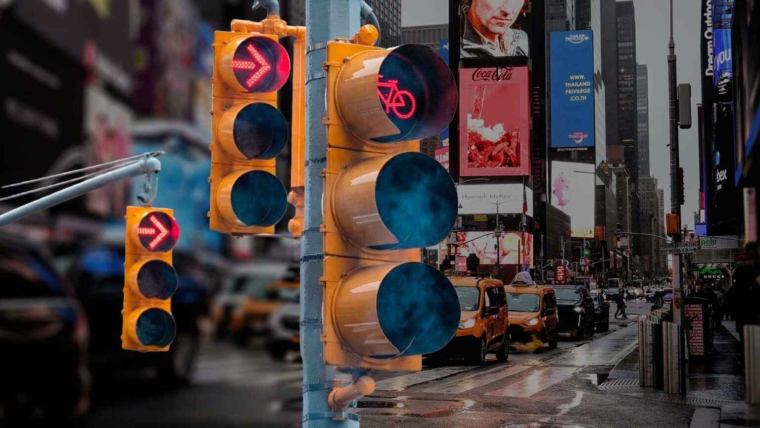 В Нью-Йорке разрешат проезд на красный свет. Почему такой маневр назвали эффективным?