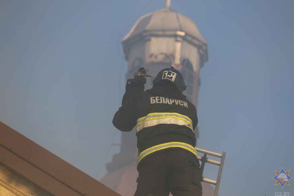 В МЧС назвали причину пожара костёла под Гродно