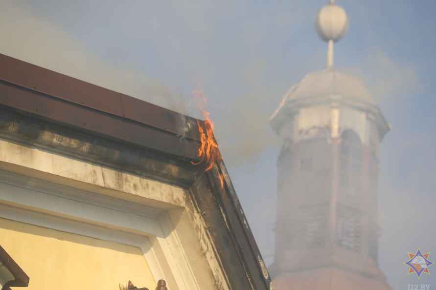 В МЧС назвали причину пожара костёла под Гродно