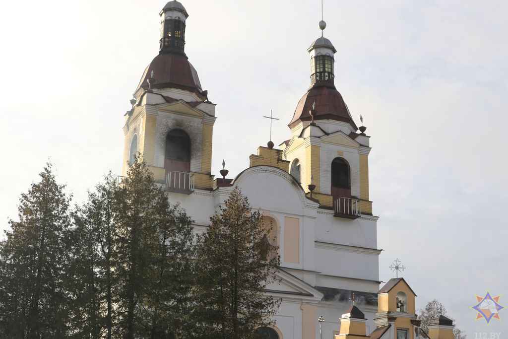В МЧС назвали причину пожара костёла под Гродно
