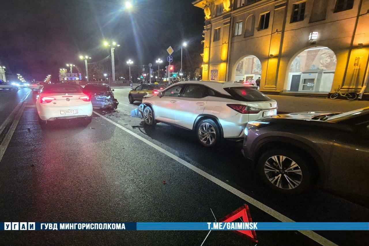 В Минске водитель BMW спровоцировал ДТП с пятью авто